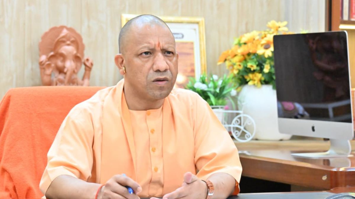 swadeshi diwali in up cm yogi stresses security cleanliness