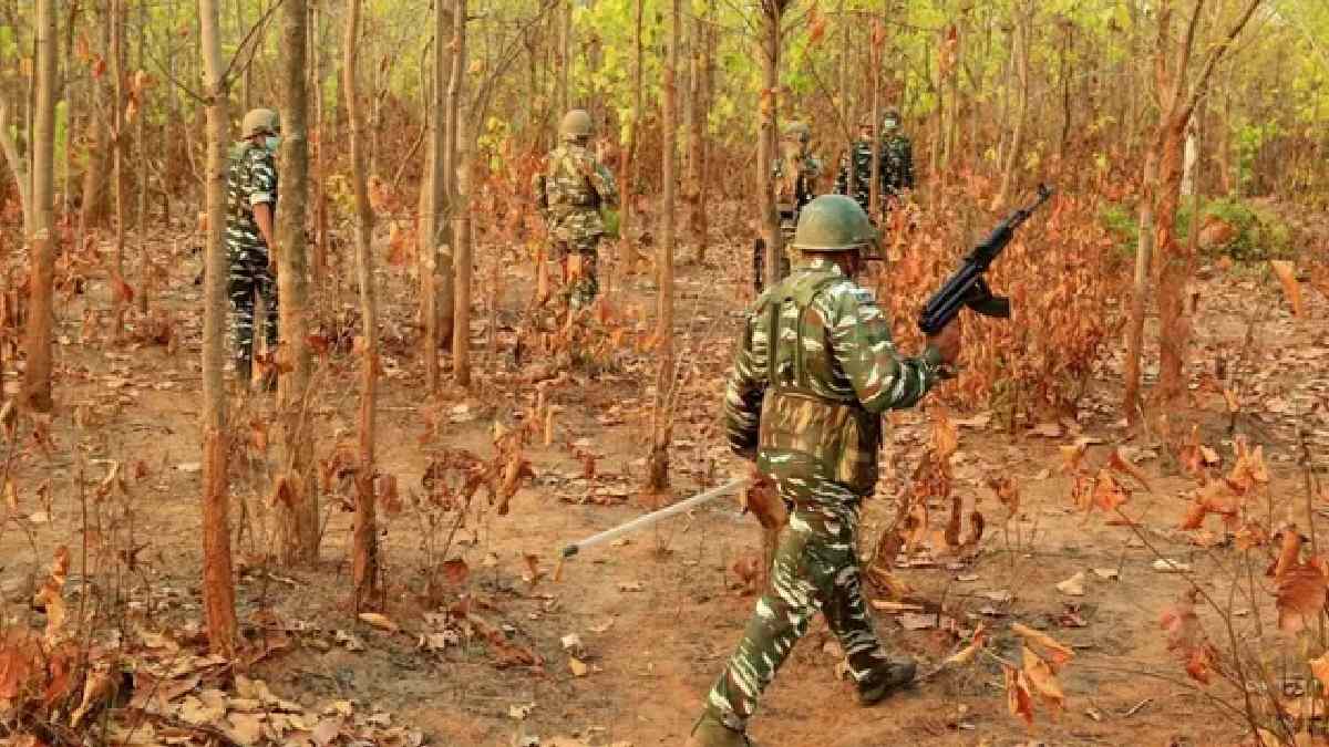 chhattisgarh bijapur ied blast cobra battalion soldier injured search operation underway