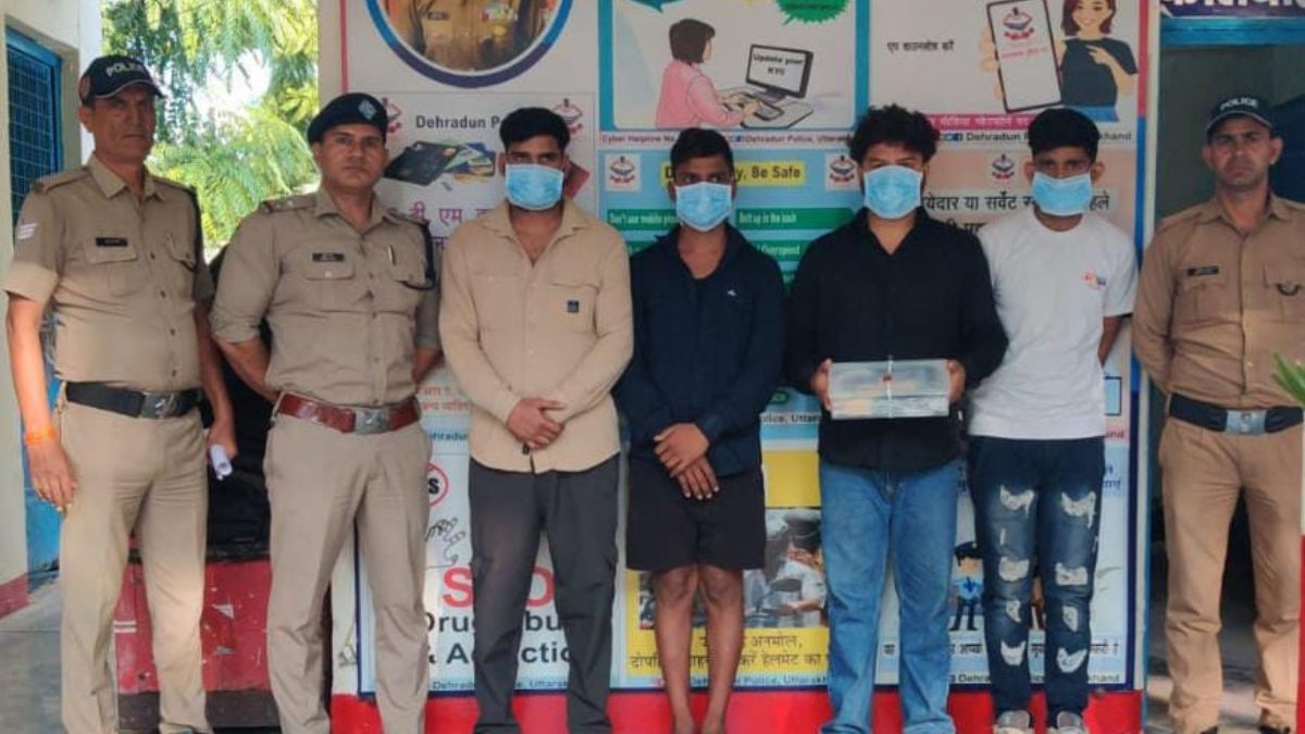 atm scam dummy cash tray used to steal 13000