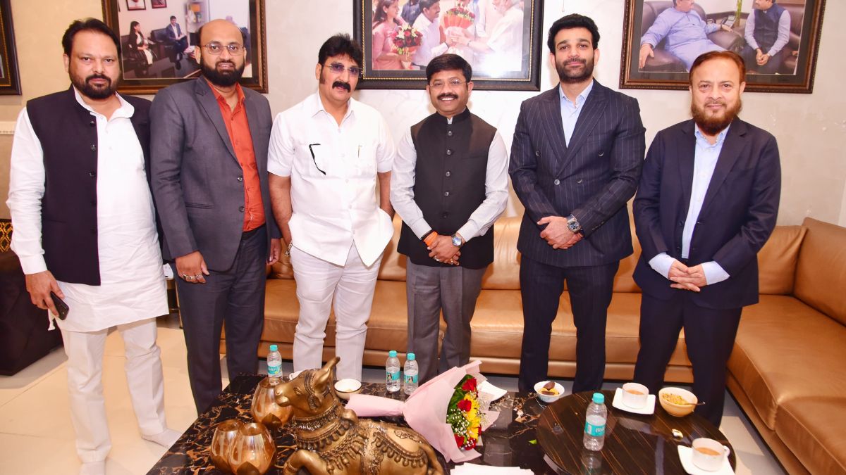 foreign investment in up expertise group of saudi arab shows interest in investing in uttar pradesh