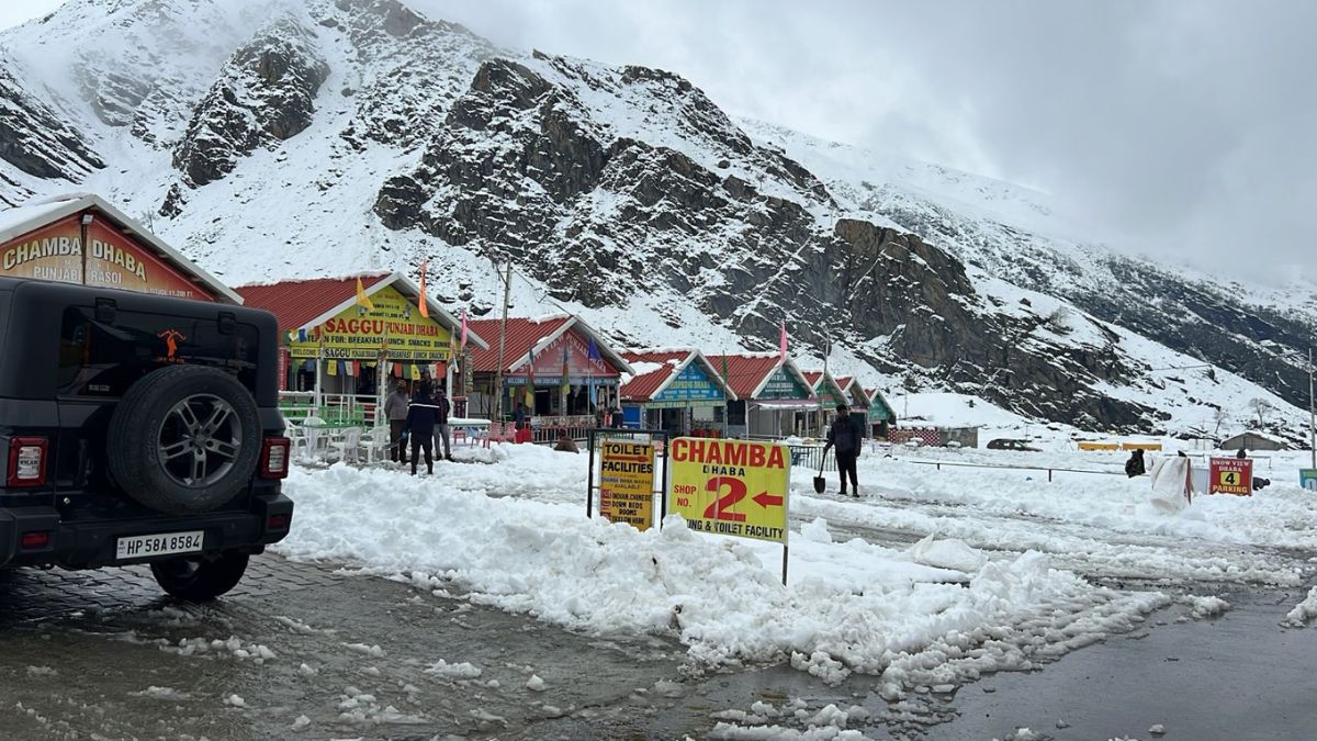 manali hotel offers on diwali and snow points near destinations