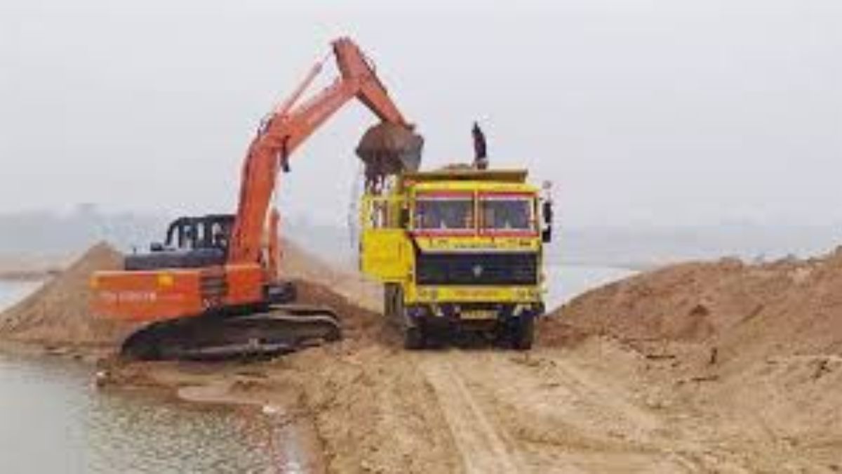 up police illegal mining chowki incharge 5 cops suspended