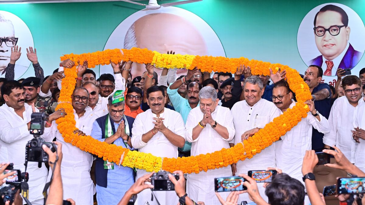 arun kumar joins jdu boost for nitish kumar in bihar elections