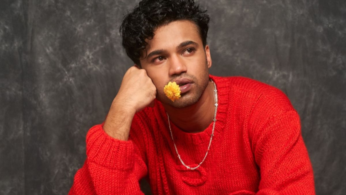 irrfan khan son babil khan returns on social media after 4 months calling bollywood rude