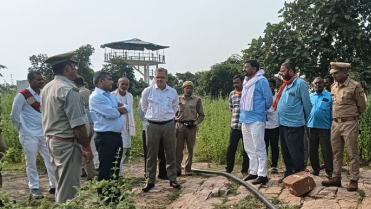 prayagraj dm visits blackbuck sanctuary addresses dog horrors
