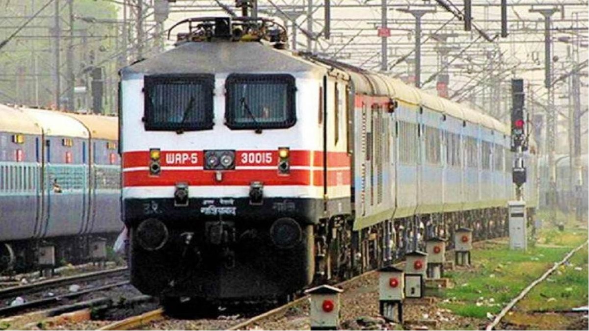 kavach training mandatory for station masters train managers railway board