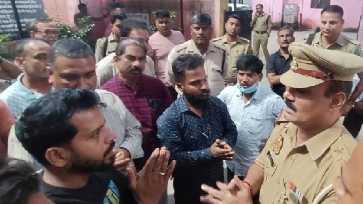 kanpur roadways employee dies of electric shock on karwa chauth