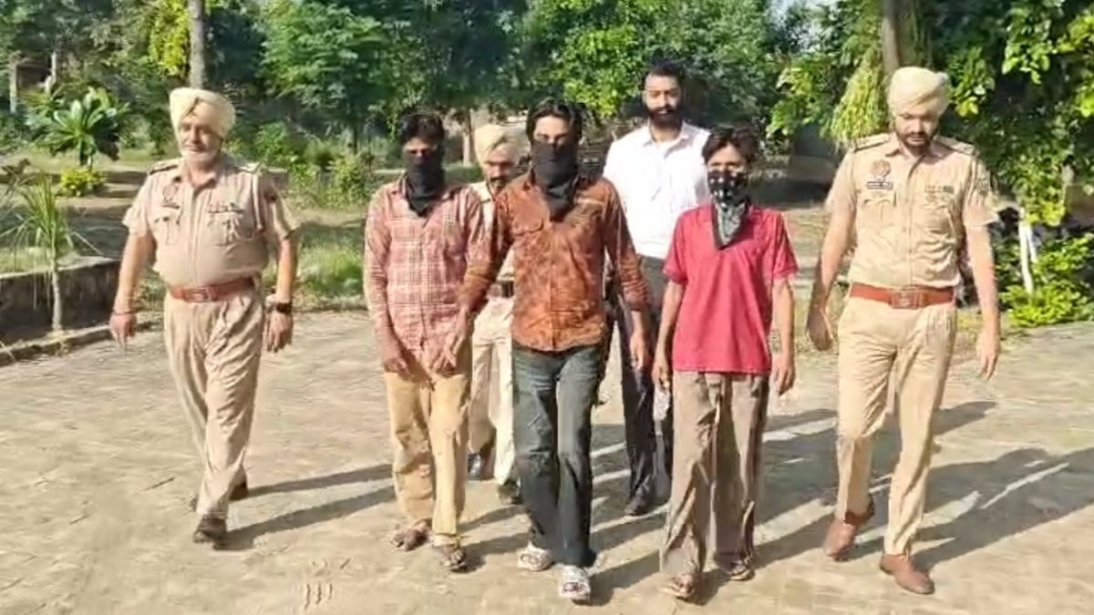 moga police seizes 5 kg heroin three arrested
