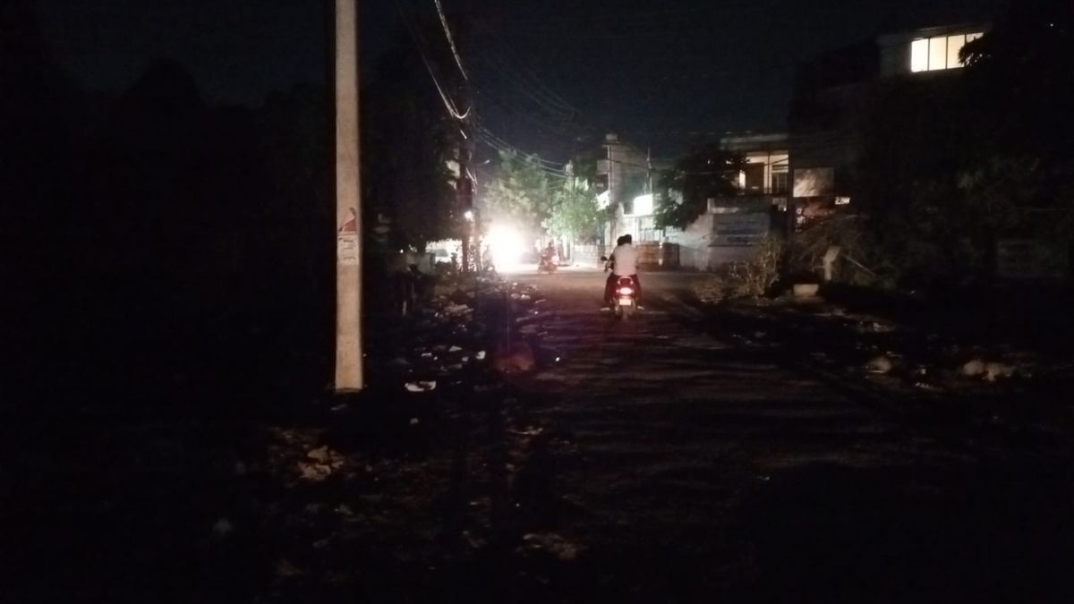 street light repair city roads to shine brightly again