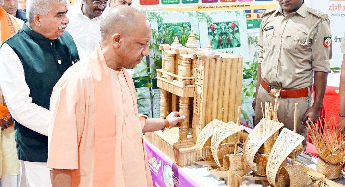 cm yogi promotes local products highlights up development