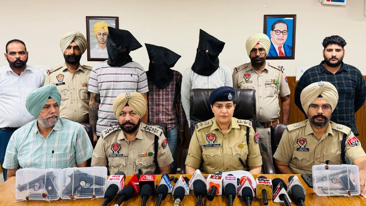 तरनतारन में गैंगस्टर सत्ता नौशहरा के तीन गुर्गे गिरफ्तार, एक स्प्लेंडर बाइक और तीन पिस्टल बरामद
