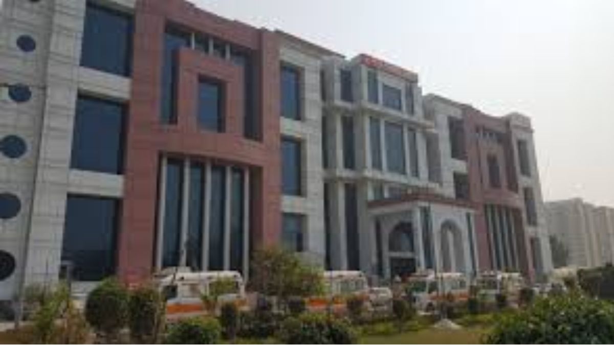 apex trauma center of sgpgims lucknow is now expert center of pain relief from ankle pain