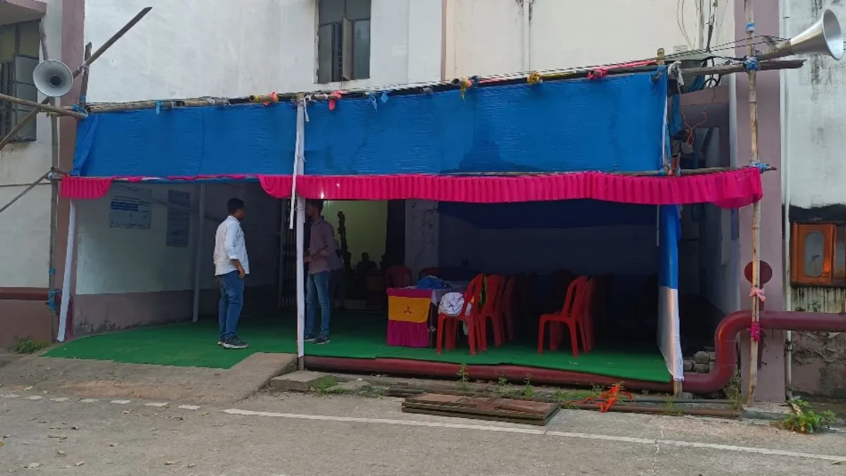https://www.jagranimages.com/images/2025/10/12/article/image/Bihar-Election-1760218975039.jpg