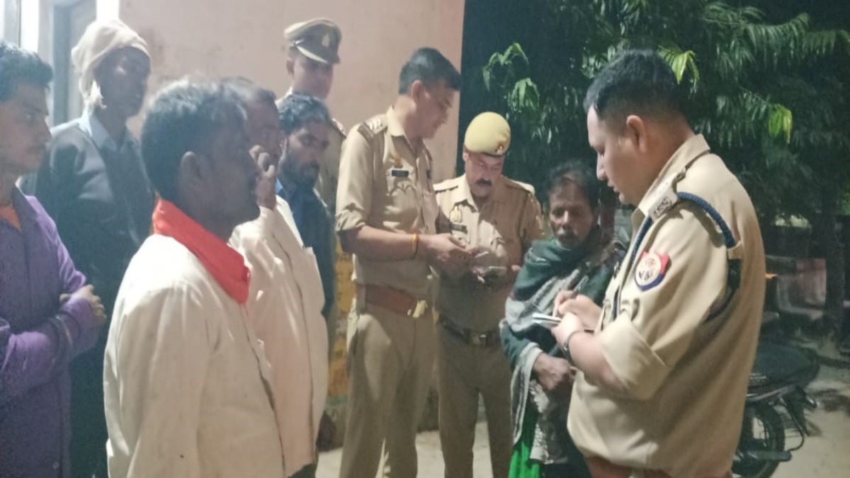 bolero rams bike rider near police post in shahjahanpur