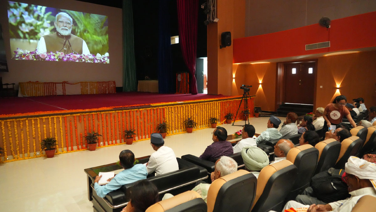 pantnagar kisan mela farmers connected with live broadcast of the prime minister agricultural schemes
