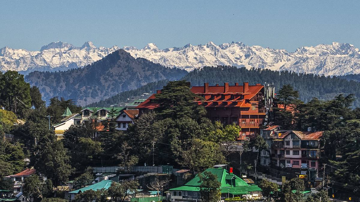 kullo rohtang shimla heavy snowfall disrupts manali leh road weather alert