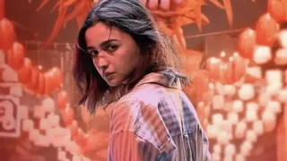 आलिया भट्ट् ने जीता बेस्ट एक्ट्रेस का फिल्मफेयर अवॉर्ड