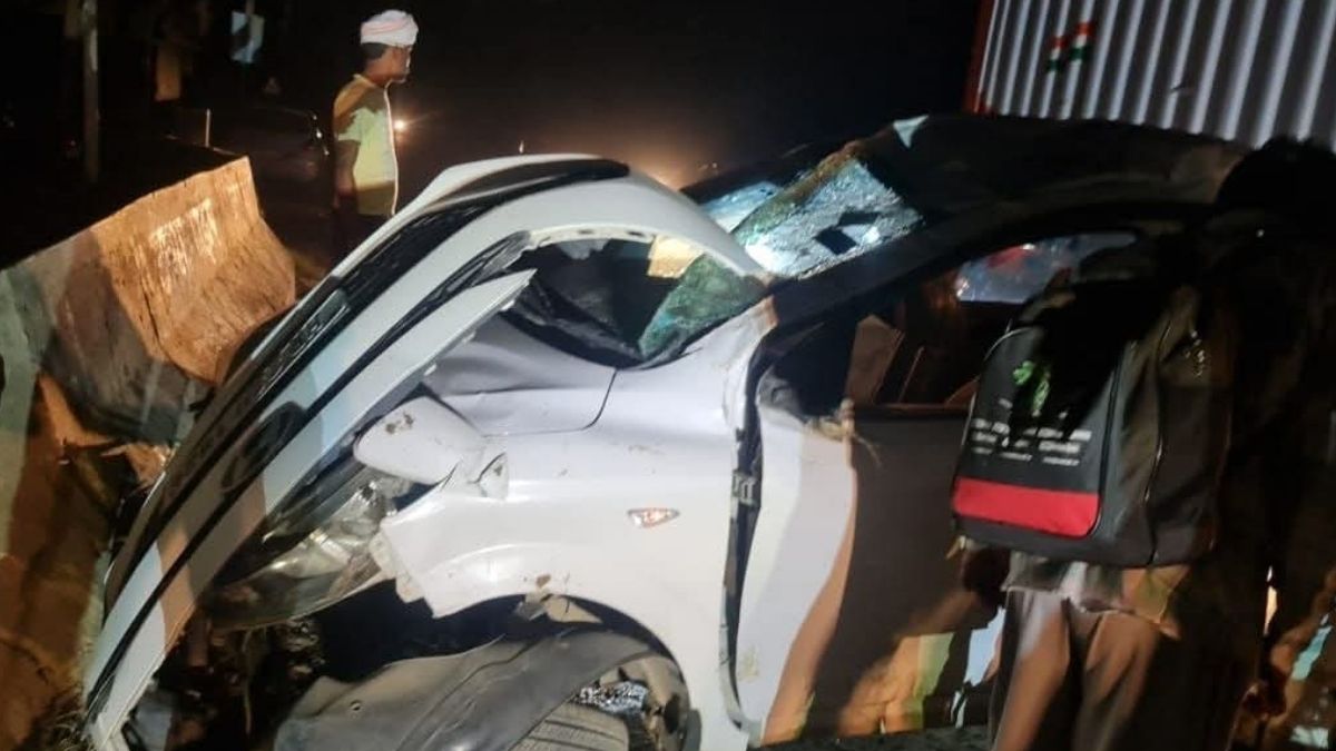 tragic accident in sirsa grandmother and grandson killed after uncontrolled car overturns husband and wife seriously injured