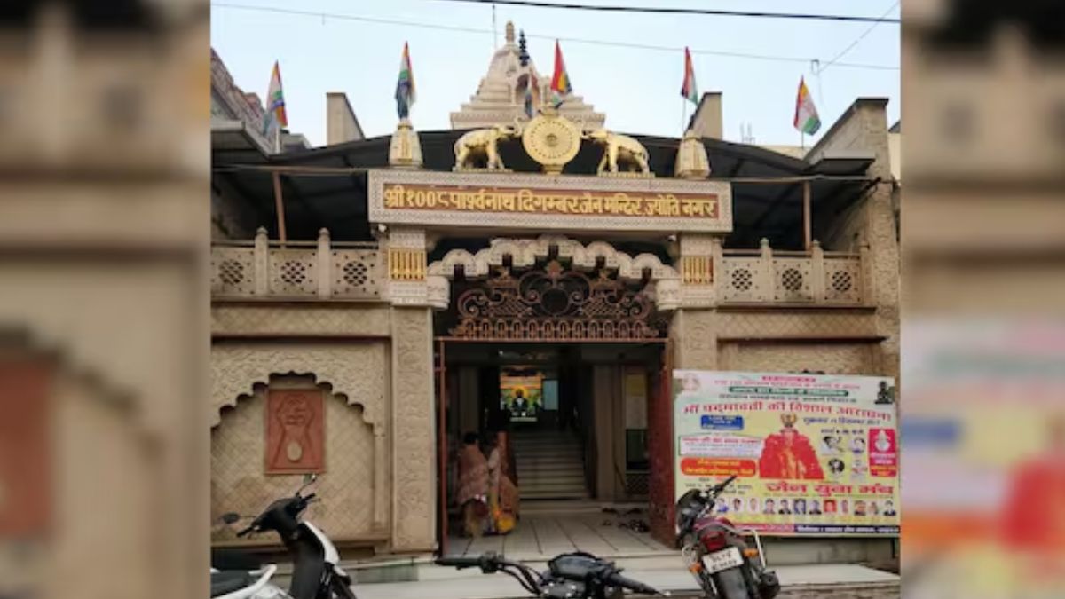 jain temple theft gold kalash stolen in delhi police investigate