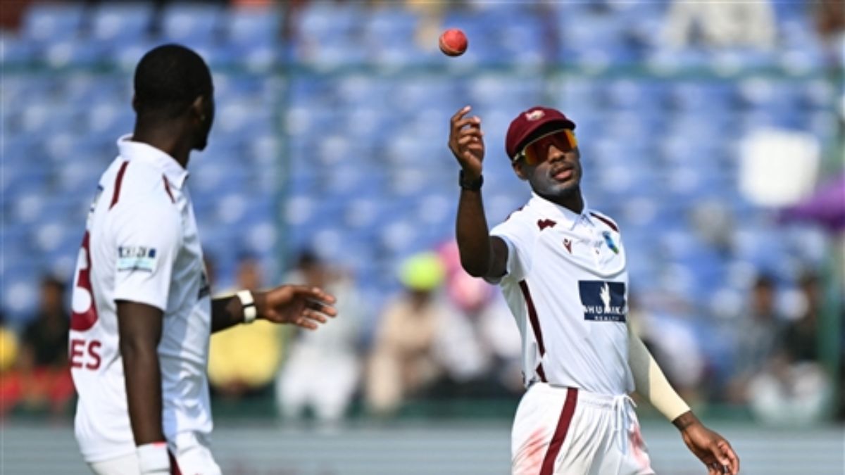 jayden seales penalize for throwing ball towards yashasvi jaiswal ind vs wi