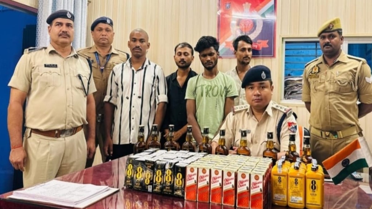 ghazipur illicit liquor seized from memu train four arrested