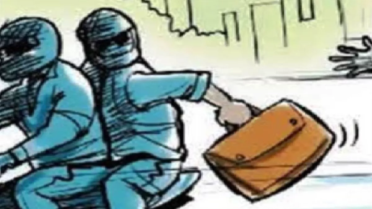 muzaffarpur bank employee robbed of 5 lakh despite high alert