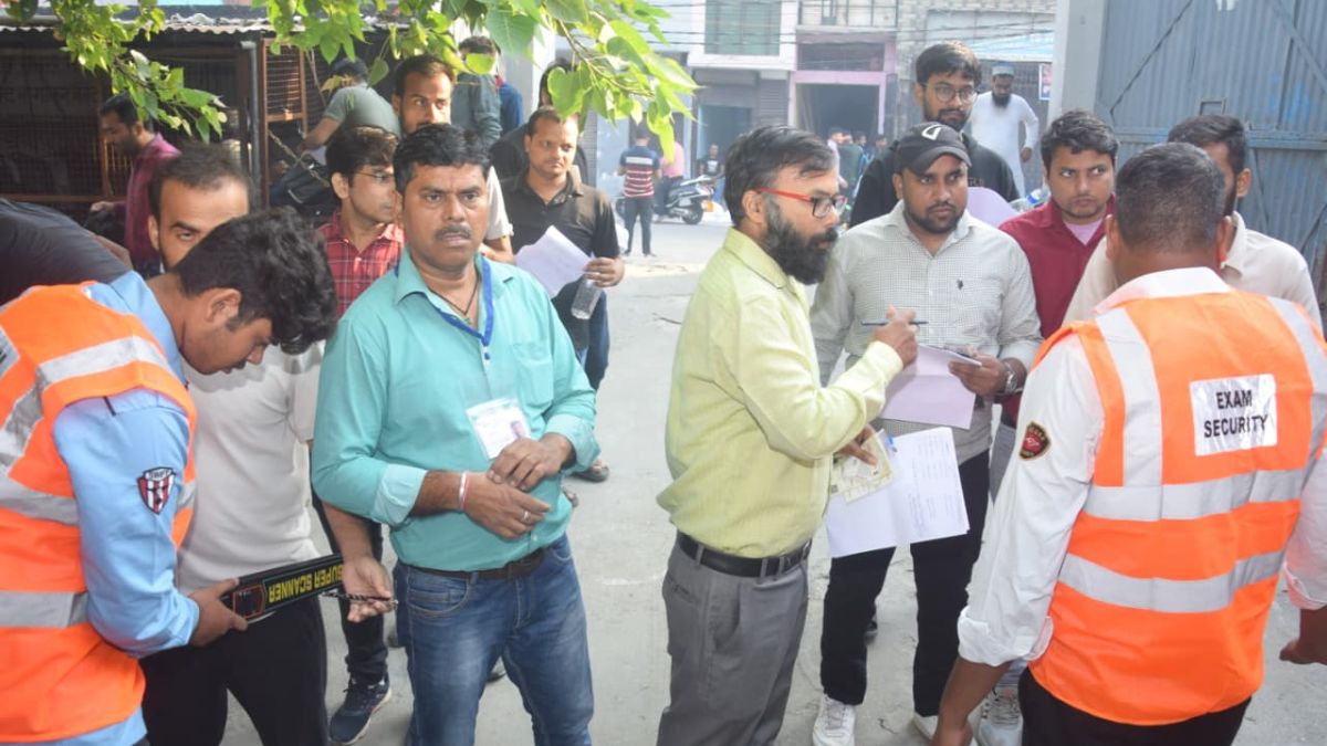 pcs exam in moradabad senior subordinate services preliminary examination begins peacefully at 34 centres