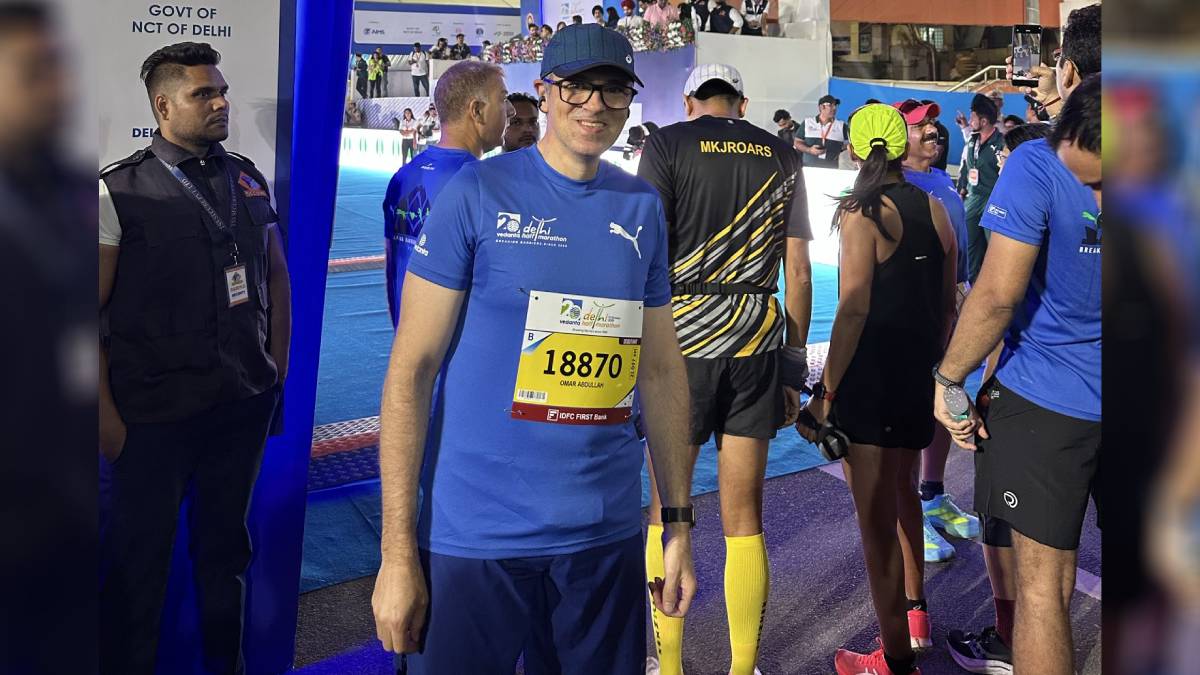 cm omar abdullah ran delhi half marathon union minister mansukh mandaviya flagged off