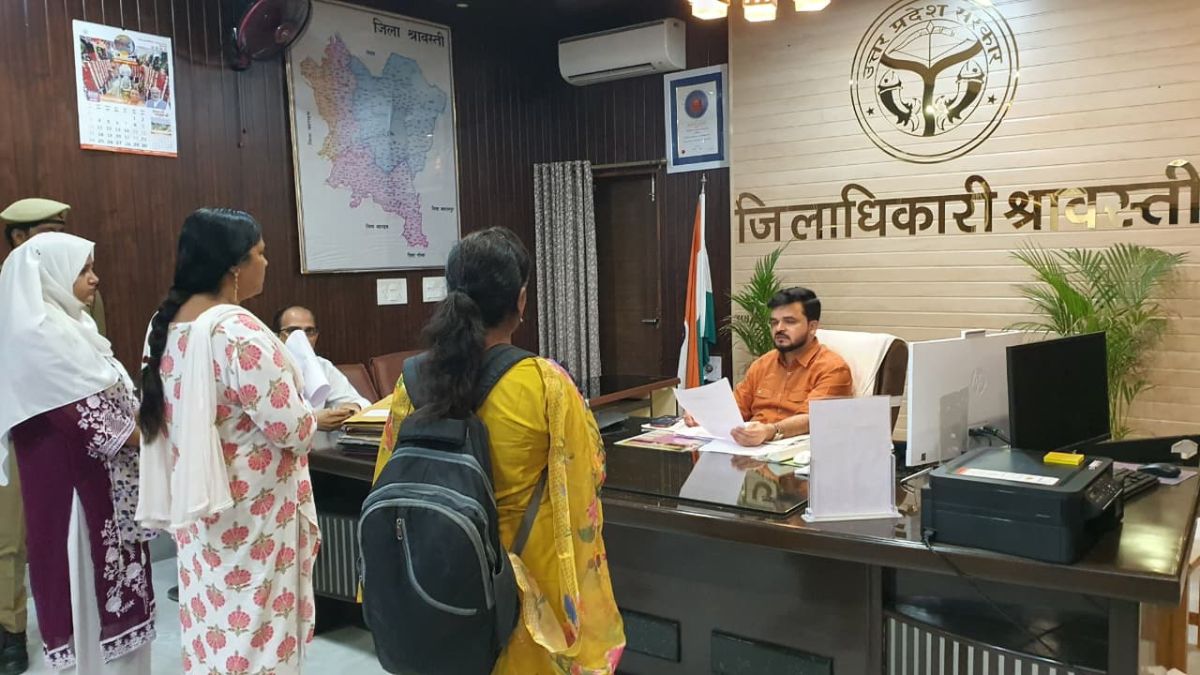 hamirpur tops cm dashboard ranking with auraiya second and shravasti third yogi government development work being closely monitored