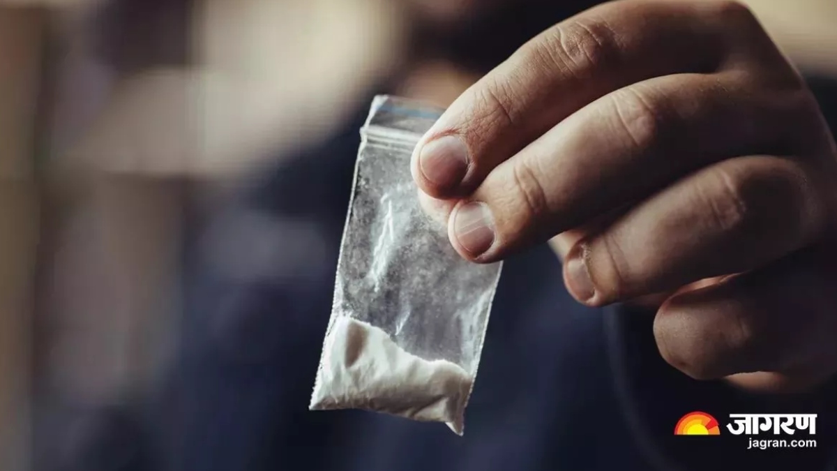 hazaribagh police busts online drug racket two arrested