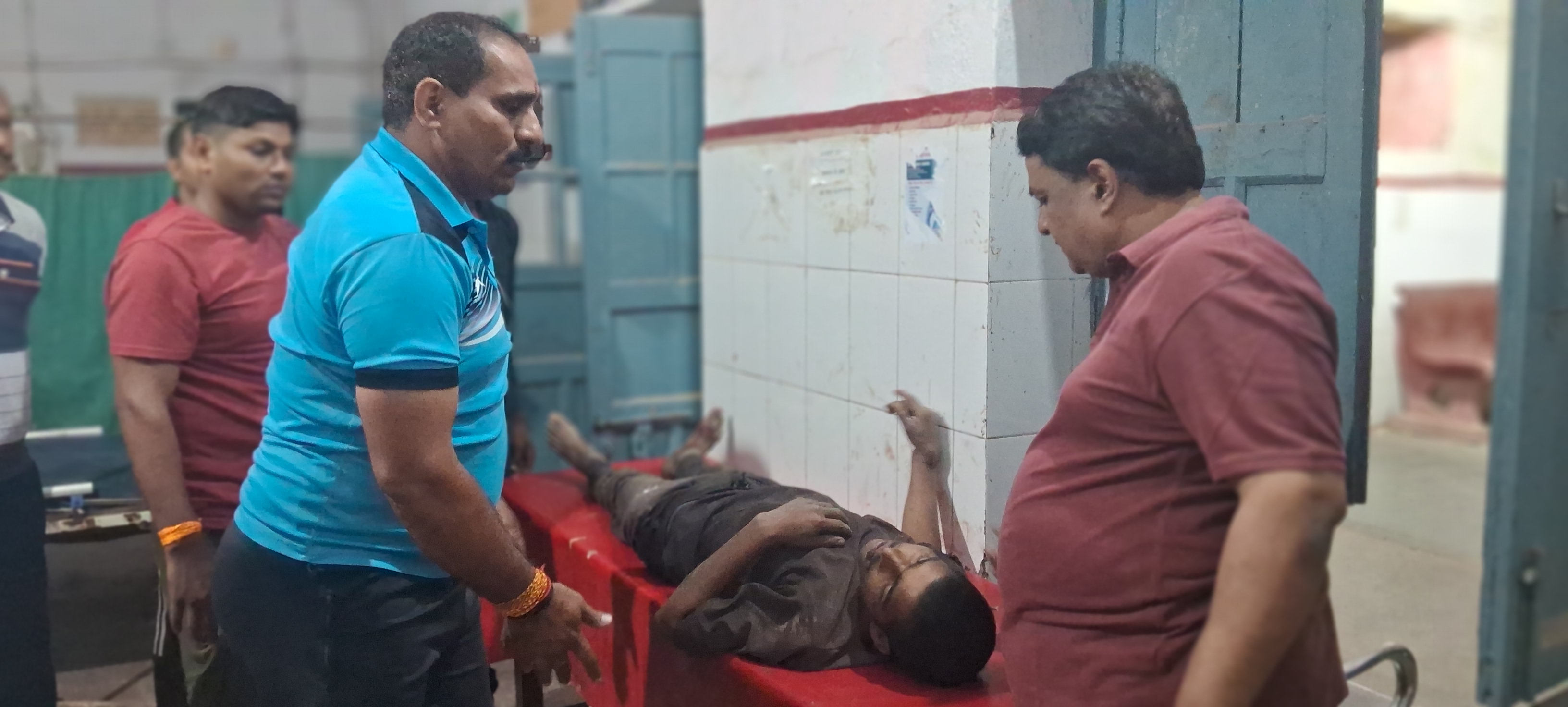 youth rescued from 60foot well in raebareli