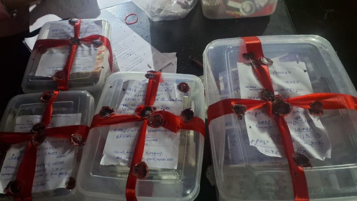 rs 1228 lakh seized at rasunchopa check post ahead of ghatshila byelection