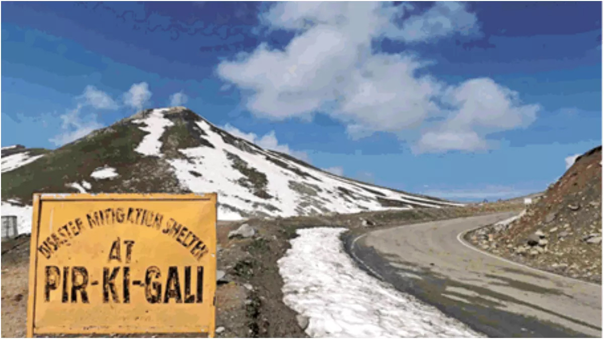 plastic waste threatens kashmirs beauty mughal roads natural splendor lost