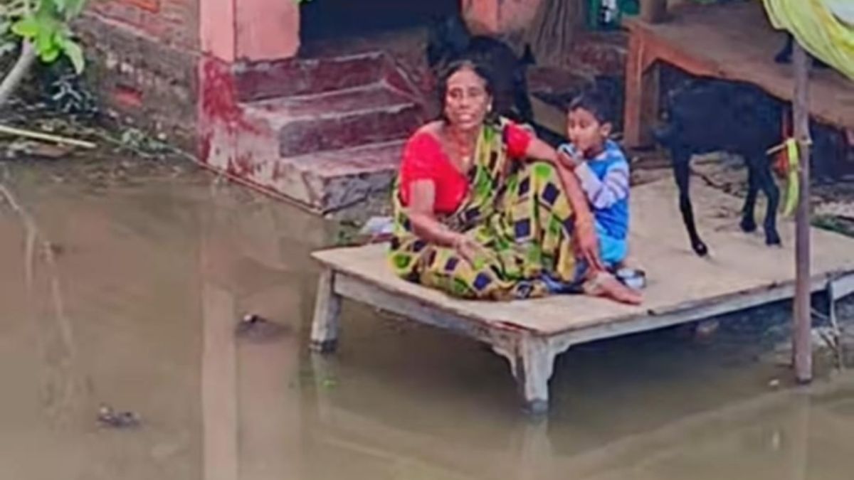 civan families forced to live amidst waterlogging for 12 days