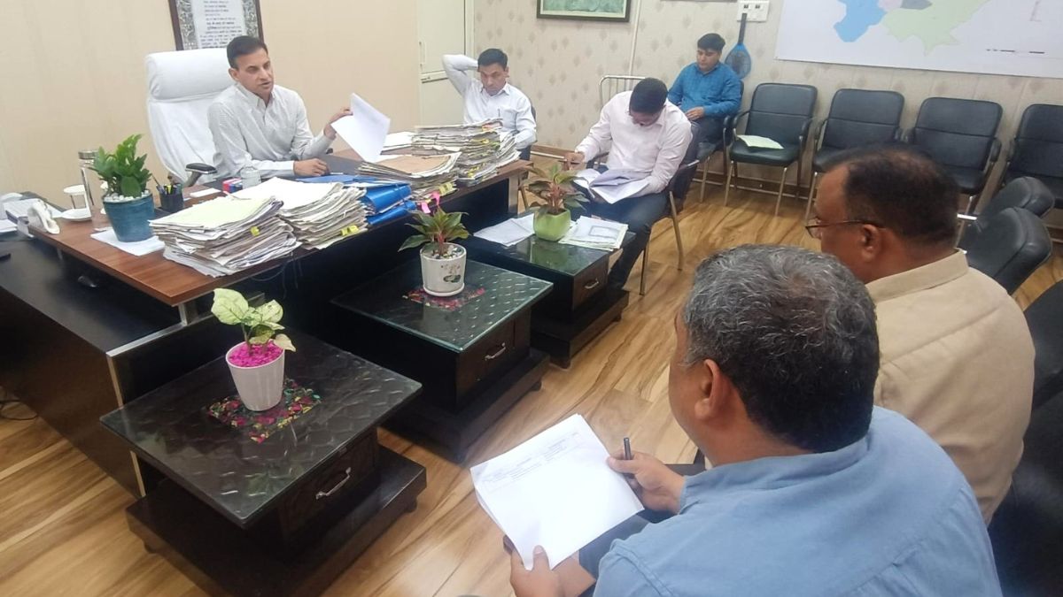 illegal encroachments wont be tolerated buildings without approved maps will be sealed