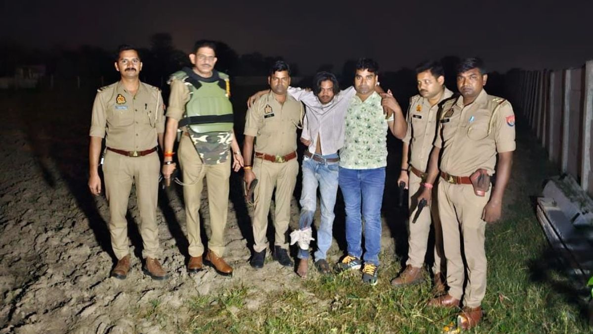 jhansi encounter two erickshaw looters arrested after shootout