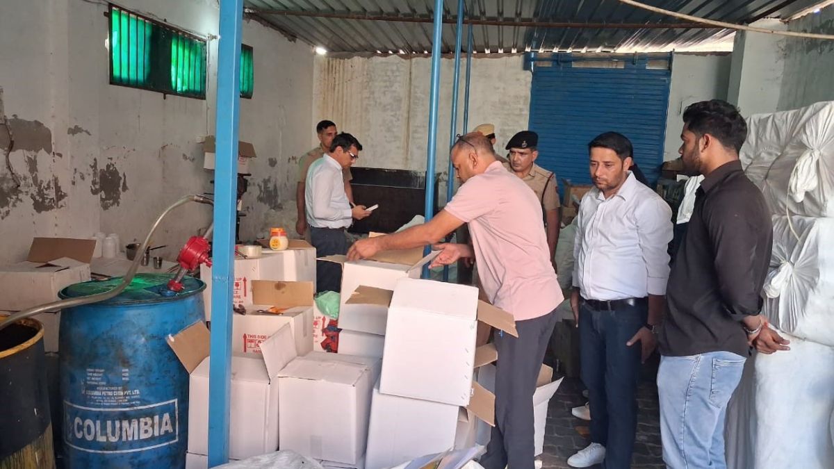 ghee factory raid in jind adulterated ghee seized on rohtak road