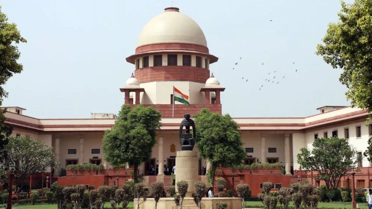 karur stampede case supreme court orders cbi investigation sit suspended