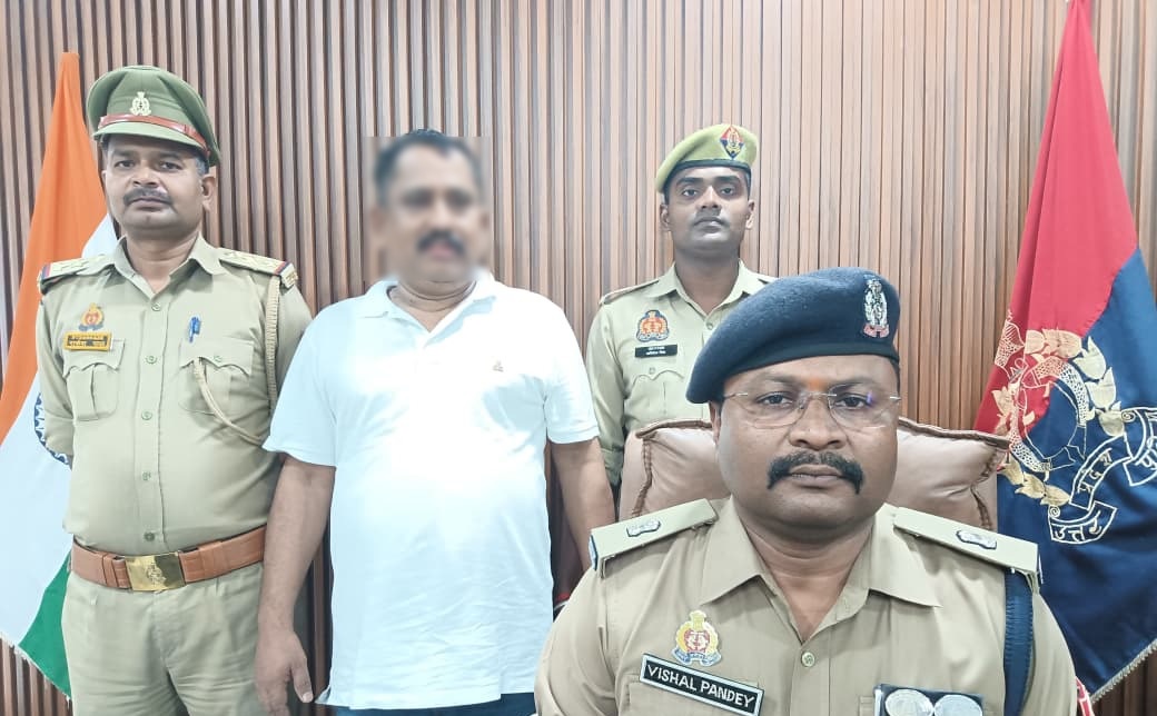 wood smuggling case rangers associate arrested in lucknow