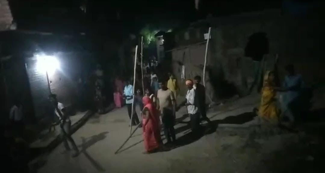 bahraich panchayat election clash 12 injured in stone pelting