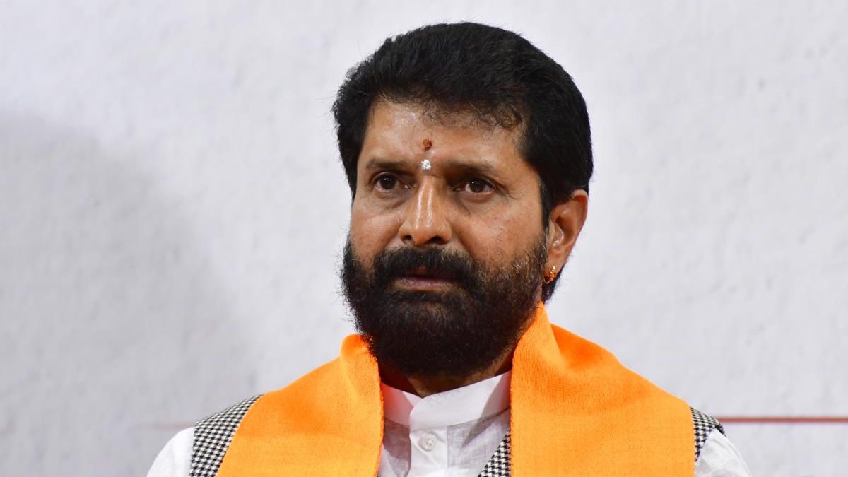 ct ravi hits back at priyank kharge says there is huge difference between terrorism and patriotism