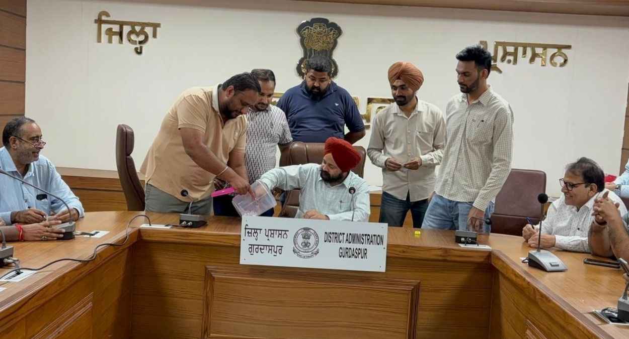 gurdaspur diwali fireworks 12 temporary licenses issued for firecracker sales