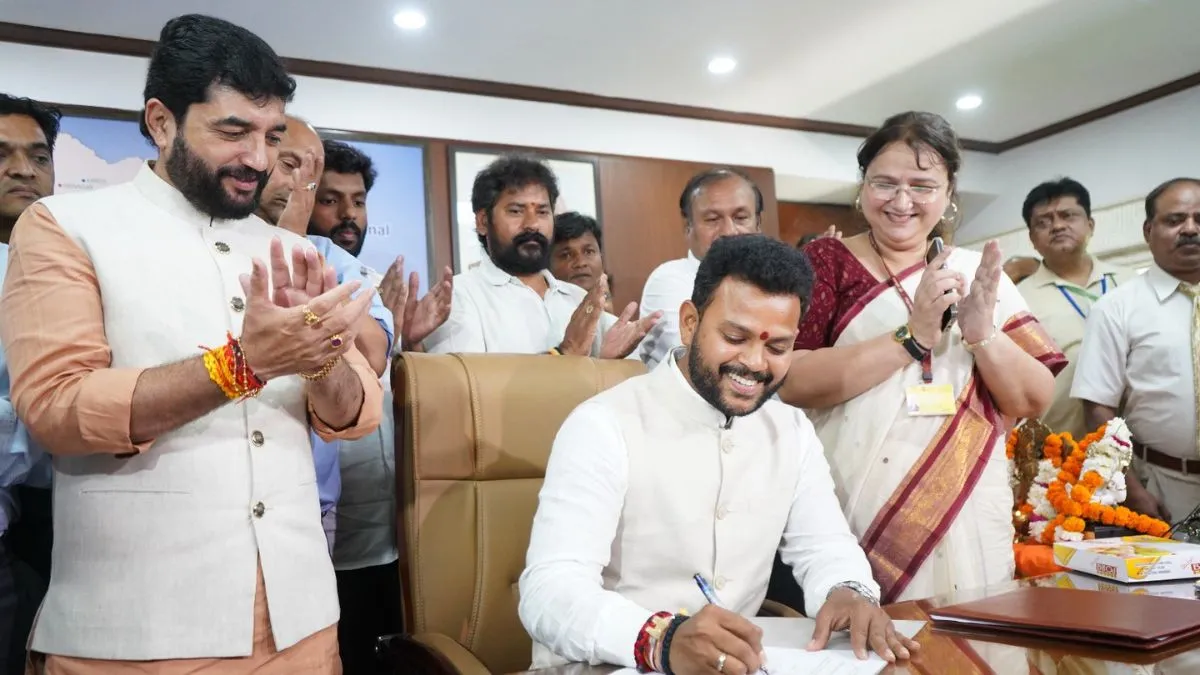 'यह नए भारत की उड़ान है', सरकार ने शुरू की 'एलाइंस एअर' के लिए निश्चित किराया योजना
