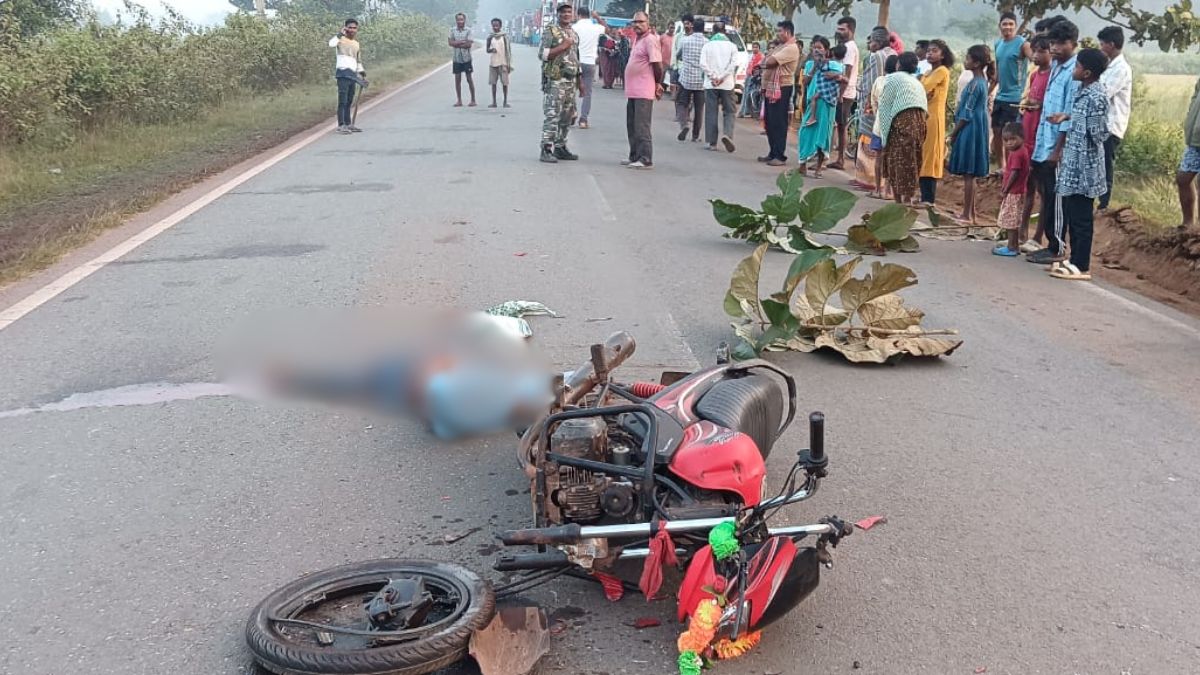 fatal road accident on hatgamhariajaintgarh road one dead