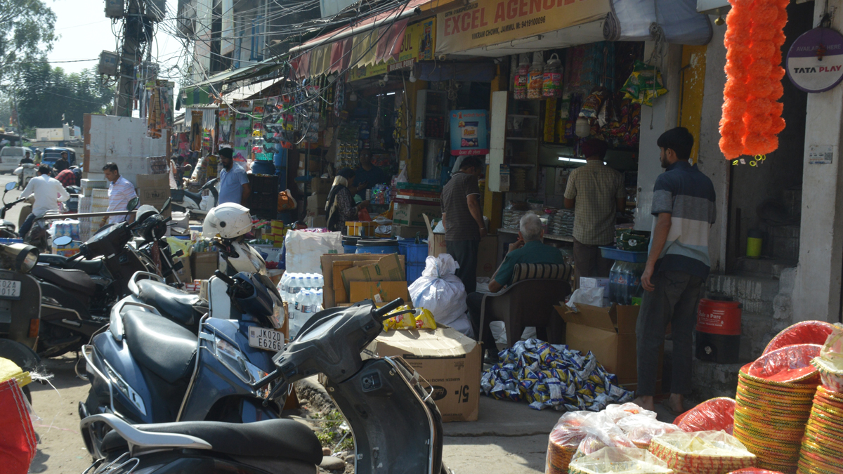 jammus biggest grain market grapples with encroachment