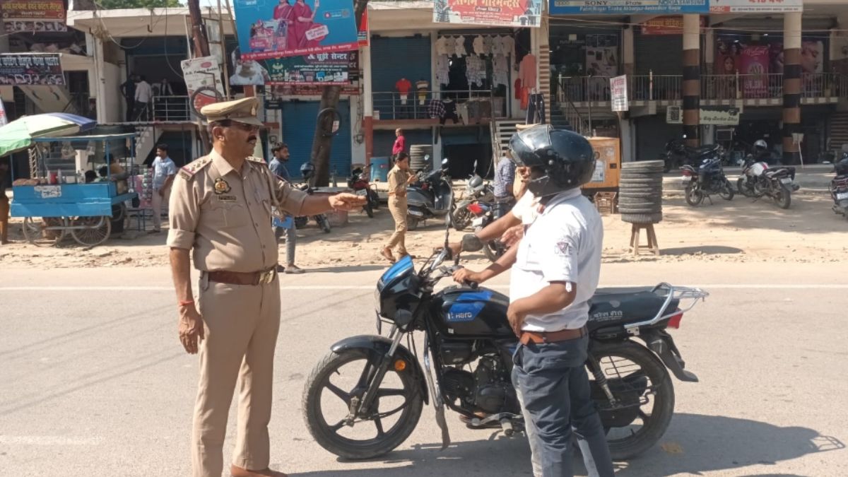 ambedkarnagar police cracks down on black film on vehicles