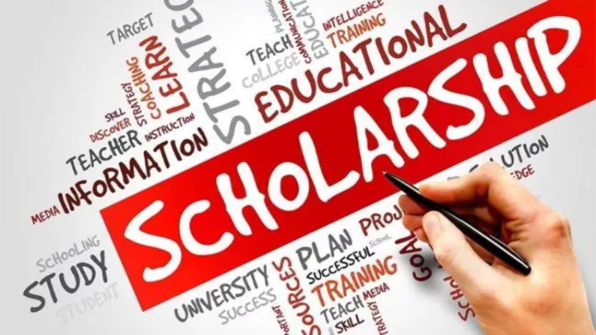 900 plus scholarship applications stuck dios issues warning in ballia