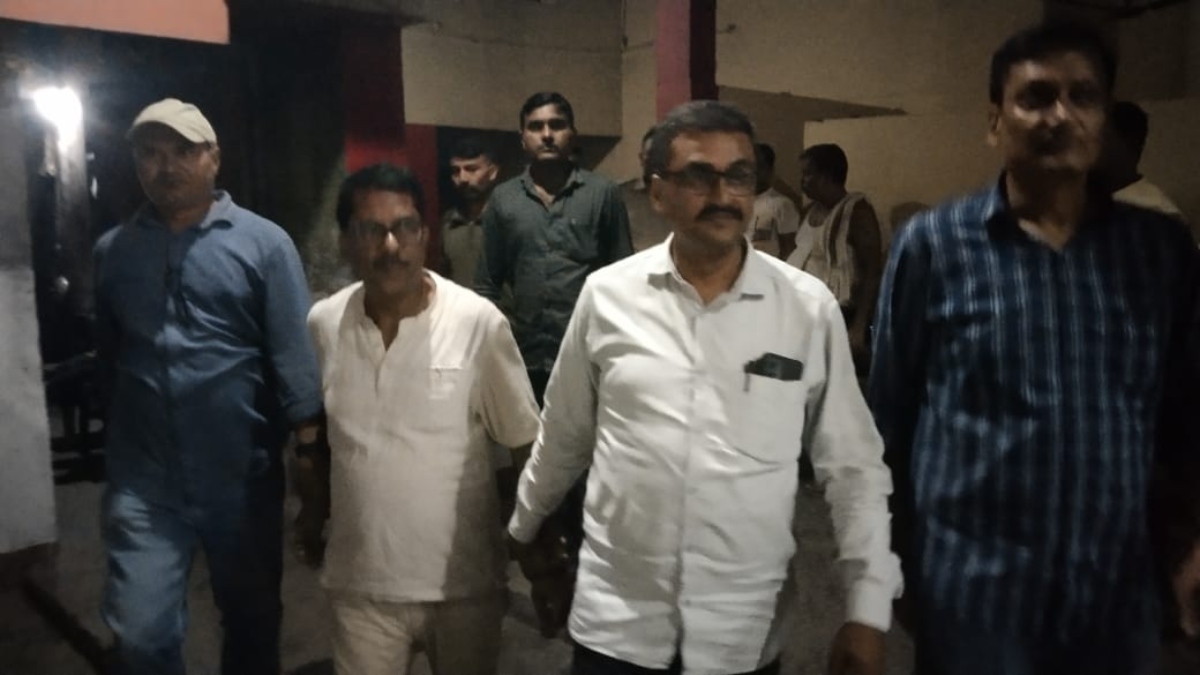 bihar vigilance arrests nagar panchayat officials for bribery