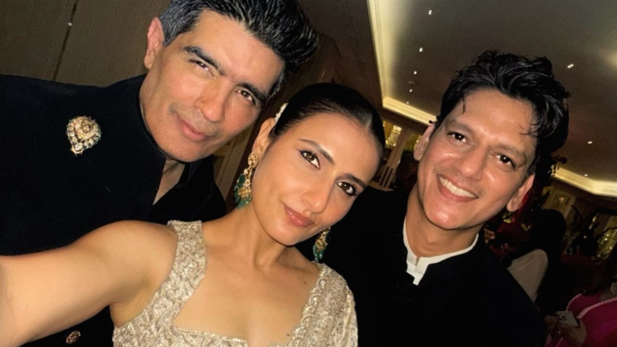 fatima sana shaikh and vijay varma catch attention in manish malhotra diwali party amid dating rumours