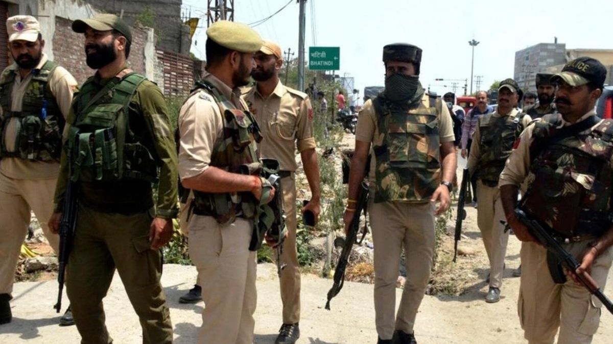 police raided several locations in srinagar searching the hideouts of individuals associated with jamaat e islami and the hurriyat conference